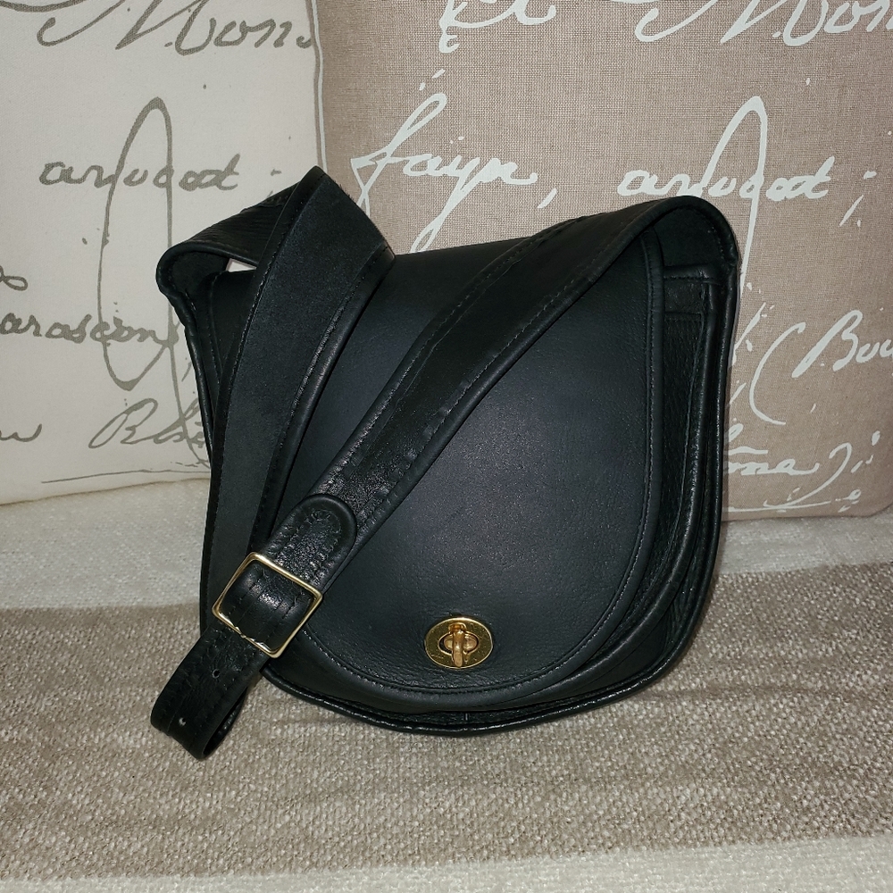 VINTAGE COACH KANGAROO POUCH